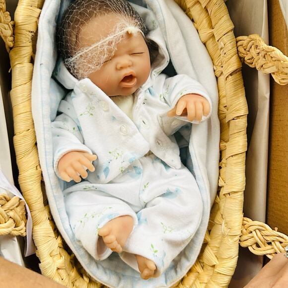 New Dolls by Berenguer Carry Me Baby blue COA real reborn Baby Doll 9.5” - Picture 6 of 11